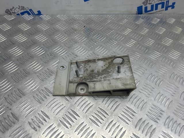 Кронштейн підсилювача заднього бампера 852113JA0A NISSAN