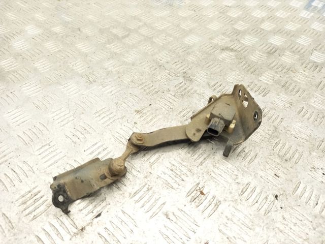 Датчик рівня положення кузова, задній лівий 8940850070 TOYOTA