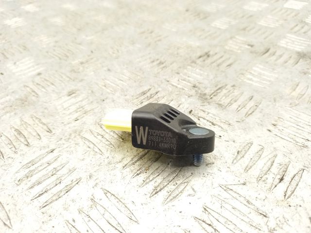 Датчик подушки безпеки 8983133010 TOYOTA