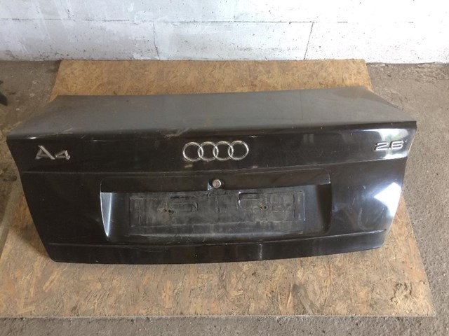 Кришка багажника кузова 8D5827023A VAG