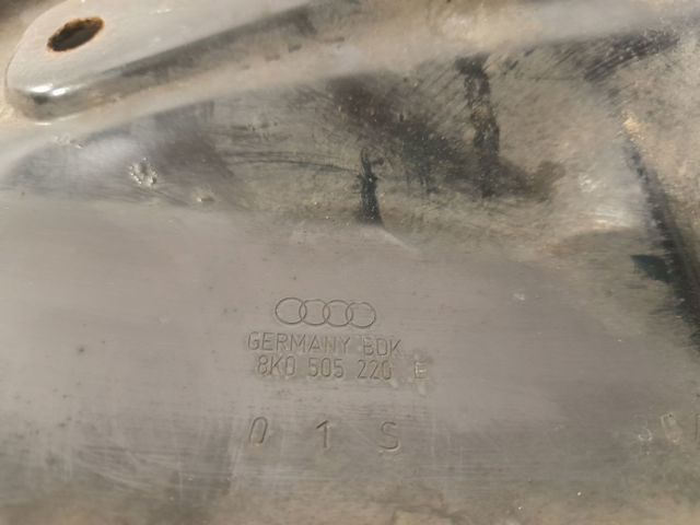 Кронштейн задньої балки 8K0505220E VAG