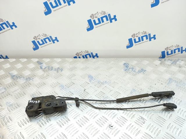 Замок кришки капота 8K0823509F VAG