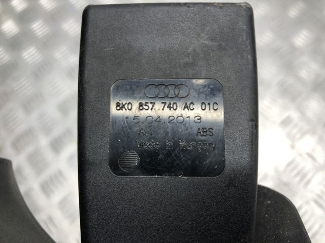Замок ременя безпеки 8K0857740AC01C VAG
