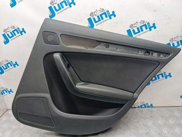 Внутрішня обшивка правих задніх дверей 8K0867304GWFA VAG
