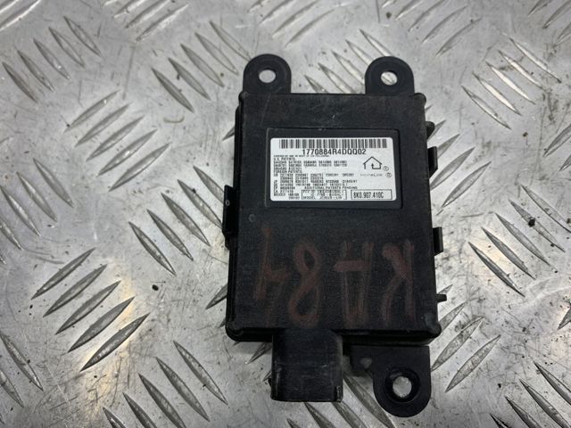 Блок управління системою відкривання воріт гаража 8K0907410C PORSCHE