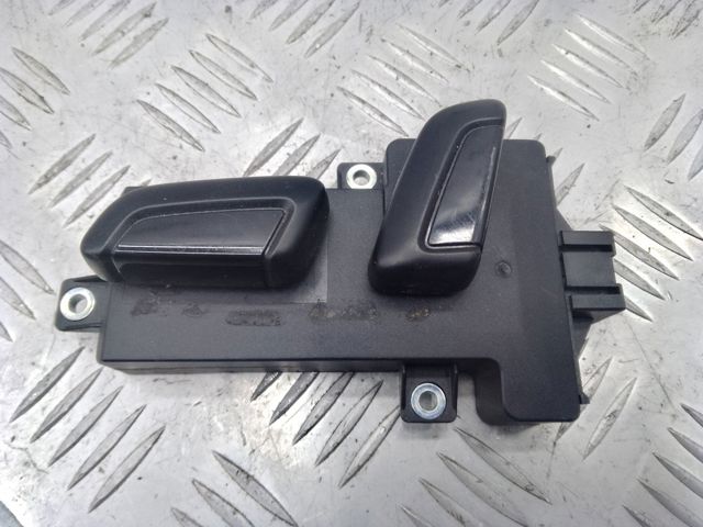 Блок кнопок регулировки левого сидения для volkswagen touareg 2 (2010-2018) 8K0959747