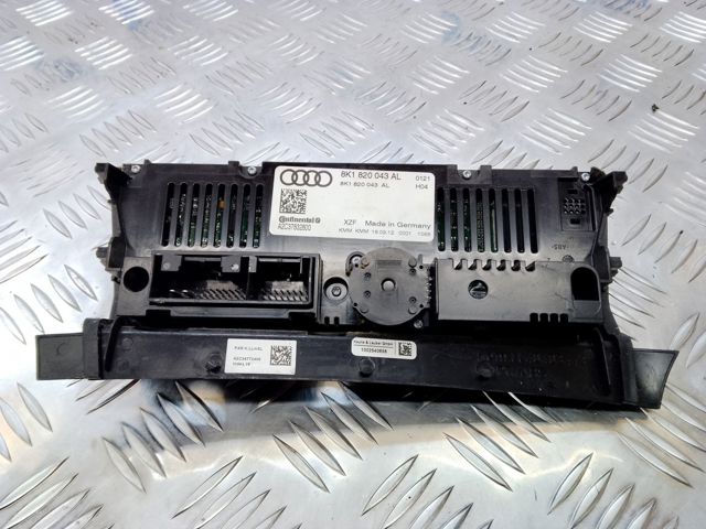 Блок управління кондиціонером 8K1820043AKXZF VAG