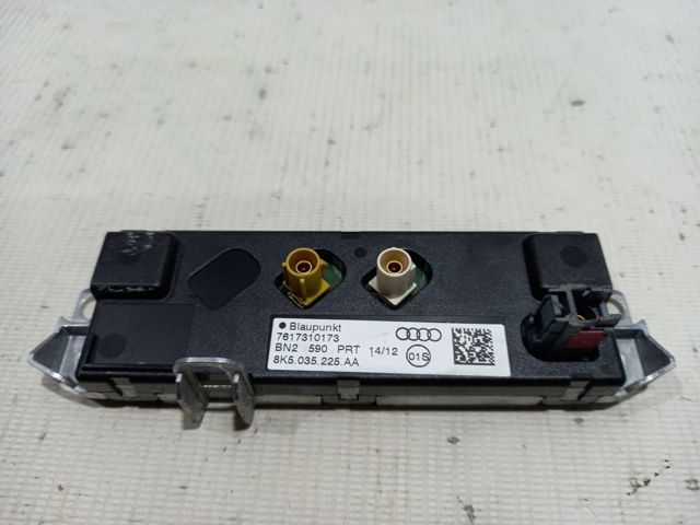 Підсилювач сигналу антени 8K5035225AA VAG