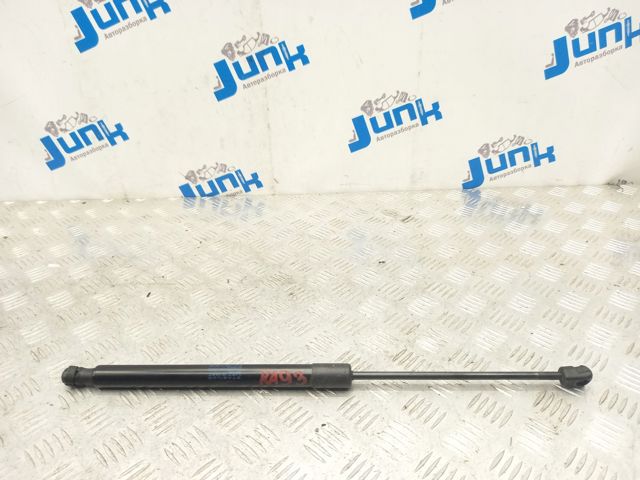 Амортизатор ляди 8R0827552B MARKET (OEM)