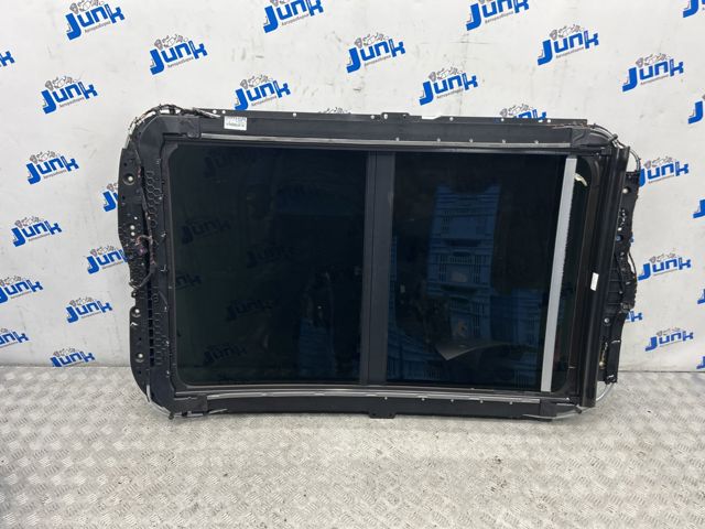 Направляюча люка 8R0877049A VAG