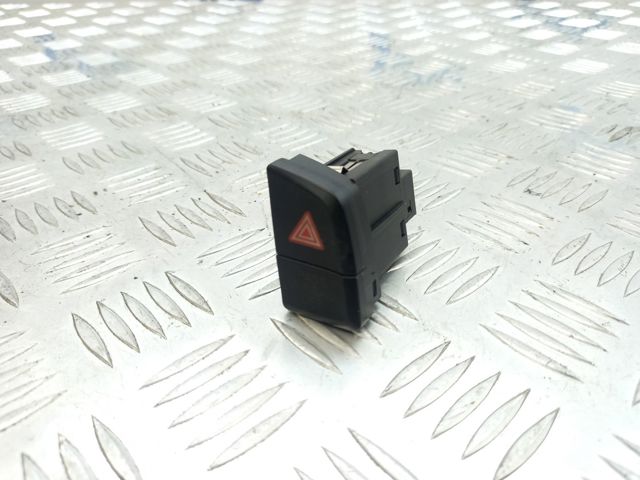 Кнопка включення аварійного сигналу 8R1941509AV10 VAG