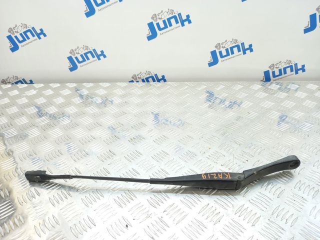 Повідок склоочисника 8R1955407B VAG