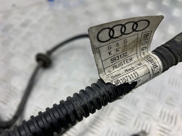 Джгут проводів рульової рейки Servotronic 8R1971111 VAG