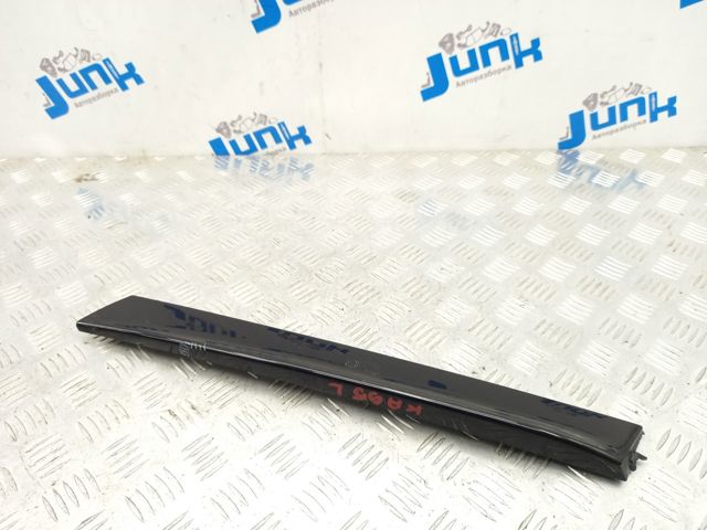 Крило на багажник 8U08548155FQ VAG