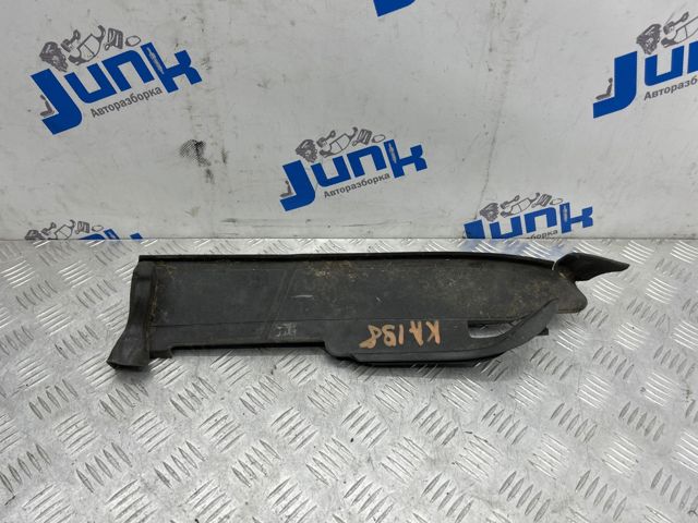 Заглушка жабо збоку 8V0821170E VAG