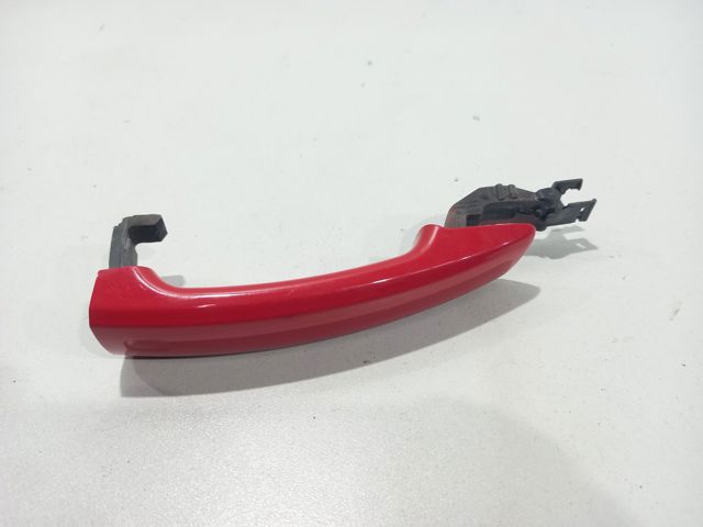 Ручка двері правою зовнішня перед/зад 8V0837206A VAG