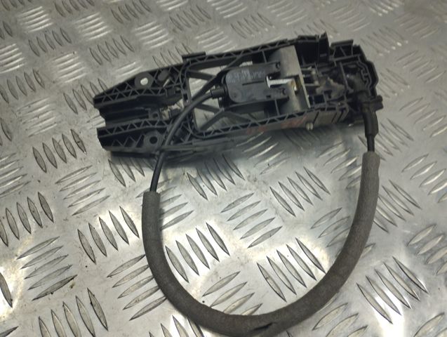 Дверна ручка права пасажирська 8V0839885 VAG