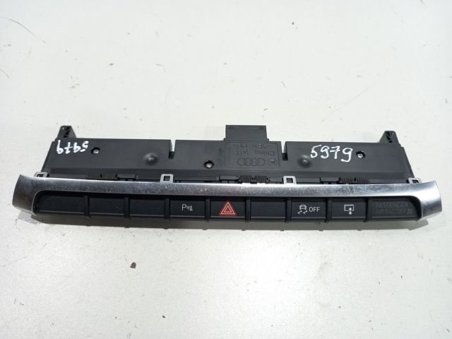 Блок кнопок центральної консолі 8V0925301AH VAG