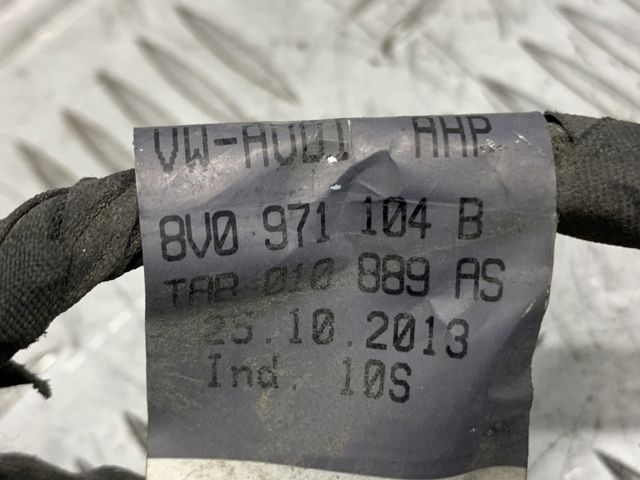 Кабель / дріт парктроніка бампера, заднього 8V0971104B VAG