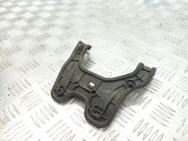 Кронштейн розширювального бачка 8W0121232L VAG