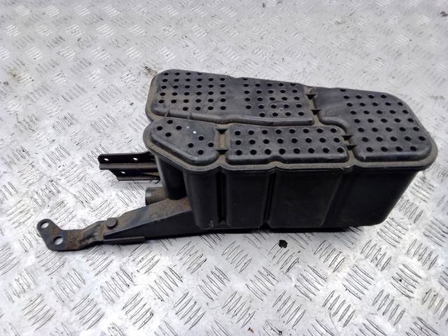 Адсорбер парів палива 8W0201801F VAG