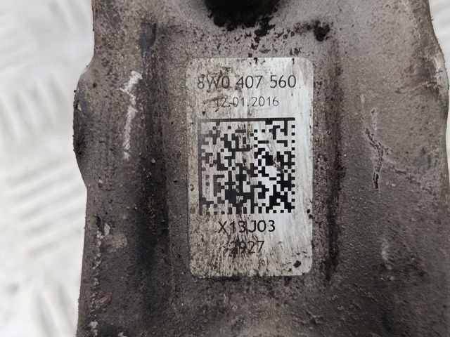 Цапфа передня ліва 8W0407253F VAG