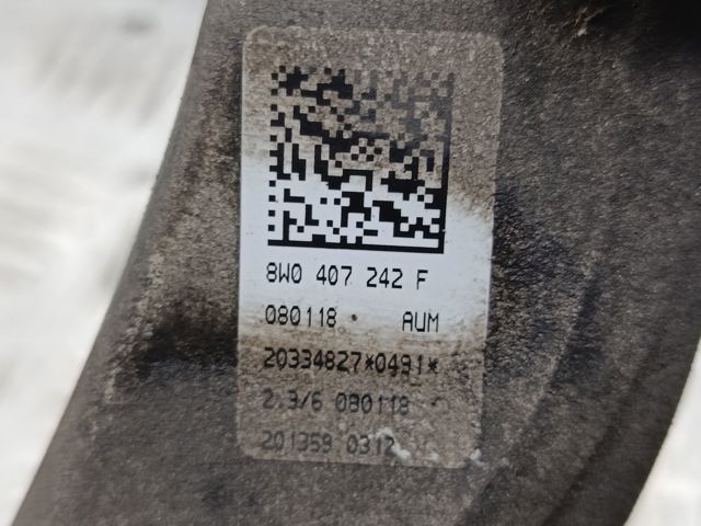 Цапфа передні праві 8W0407254F VAG
