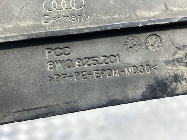 Захист днища передній лівий 8W0825201 VAG