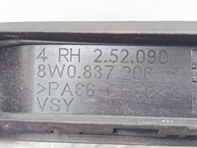 Ручка дверей правих, зовнішня, перед/зад 8W0837206 VAG