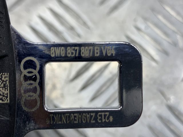 Ремінь безпеки задній 8W0857807BV04 VAG