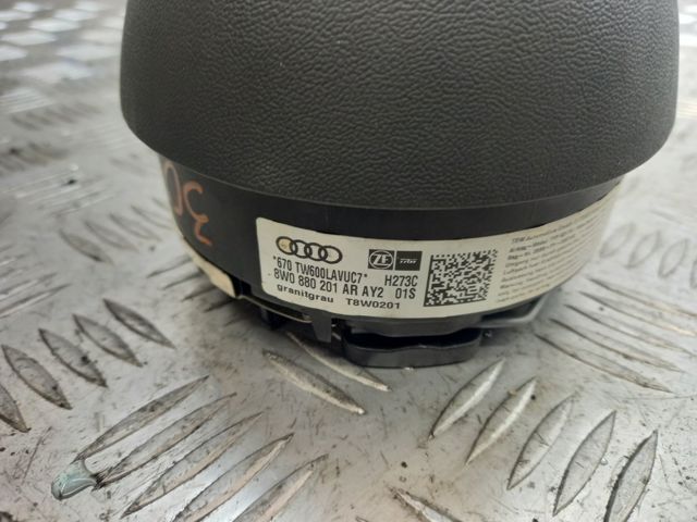 Комплект безпеки 8W0880201ARAY2 VAG