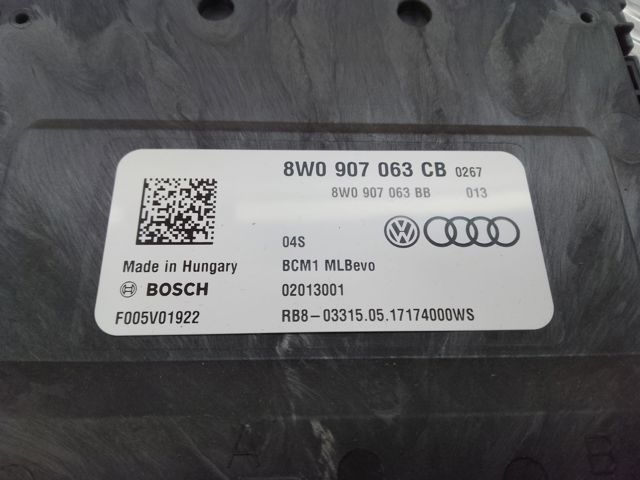Блок управління бортової мережі 8W0907063CH VAG
