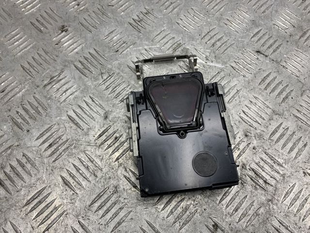 Камера заднього виду 8W0907217C VAG