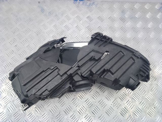 Фара основна права 8W0941012B VAG