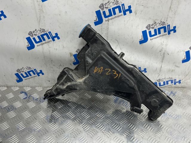 Бачок склоомивача 8W0955453K VAG