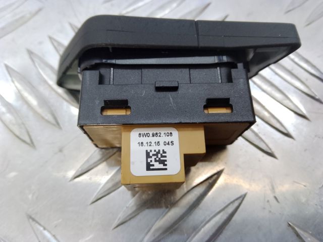 Вимикач центрального замка 8W09621085PR VAG