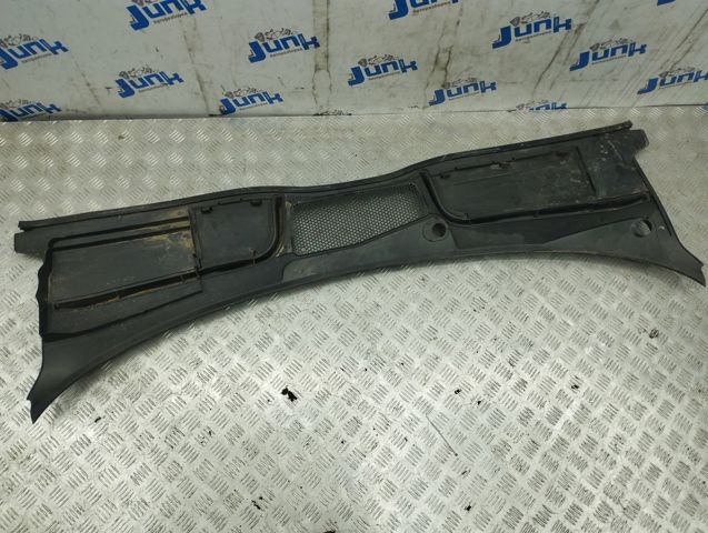 Водостік лобового скла, жабо 8W18194039B9 VAG