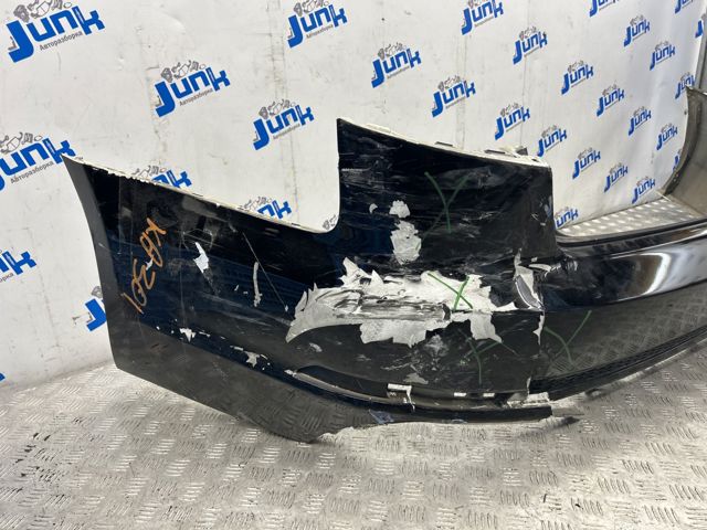 Кожух бампера заднього 8W5807067CGRU VAG