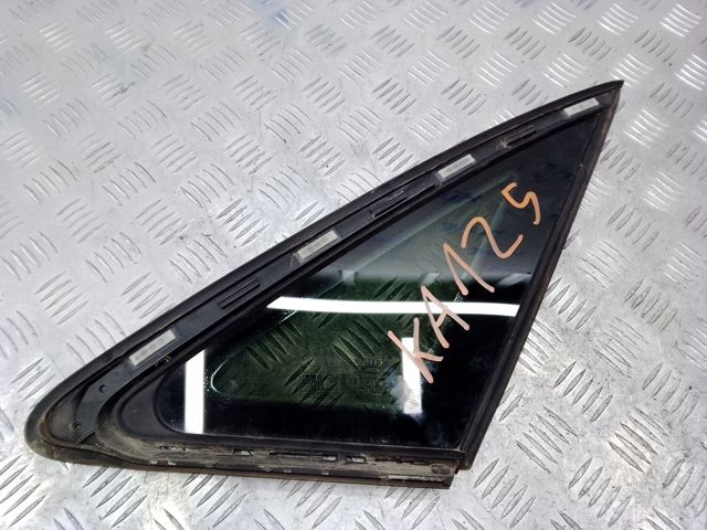 Скло-кватирка двері, задній, правій 8W5845298D VAG