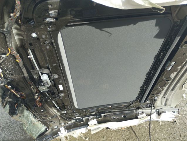 Деталі люків облицювання кузова 8W8877049 VAG