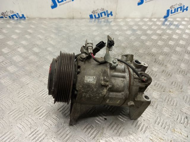 Компресор холодоагенту 926005AA0A NISSAN