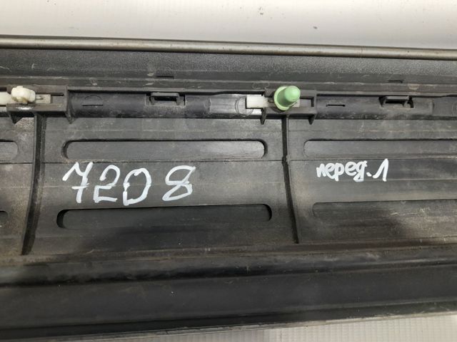 Накладка передніх дверей 95555966501G2X VAG