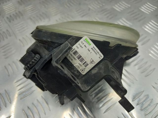 Протитуманка права 95563116601 PORSCHE