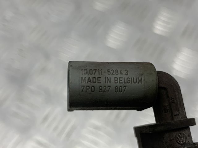 Датчик АБС задній лівий 95860640500 VAG