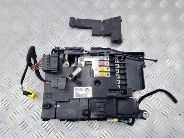 Коробка запобіжників 95861030800 PORSCHE