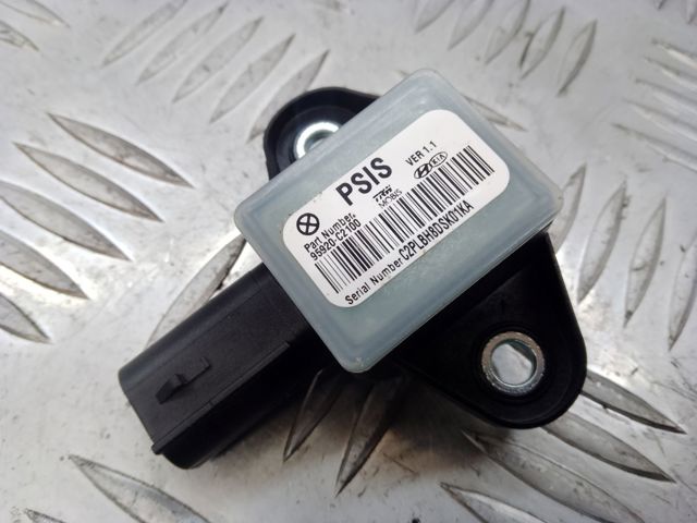Датчик Ейрбег передній 95920C2100 HYUNDAI
