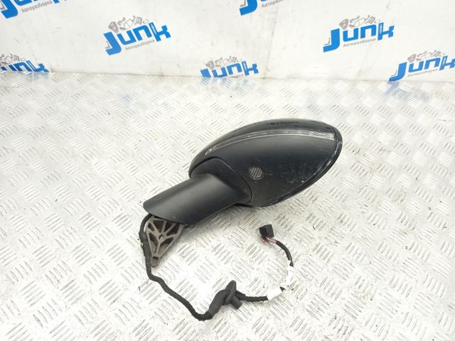 Накладка лівого дзеркала заднього виду 95B857527G2X VAG