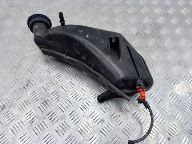 Бачок розширювальний 97010605103 PORSCHE