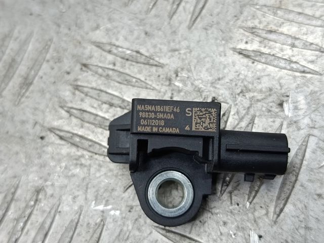 Датчик подушки безпеки 988305NA6A NISSAN