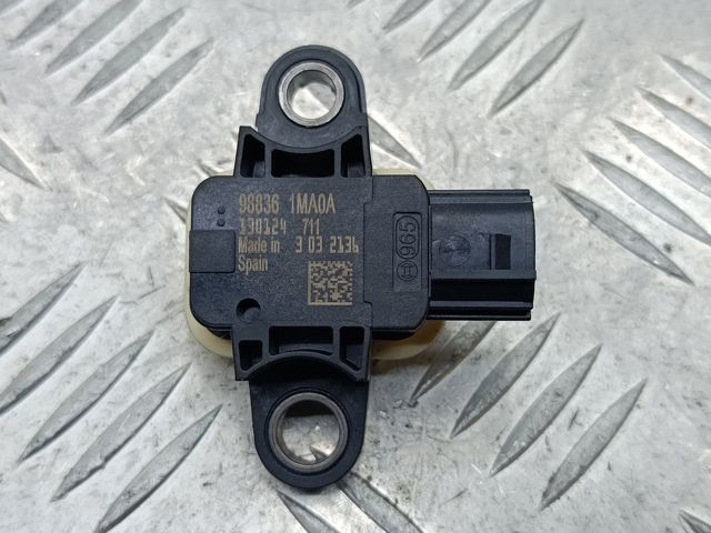 Датчик Ейрбег передній 988363JA8A NISSAN